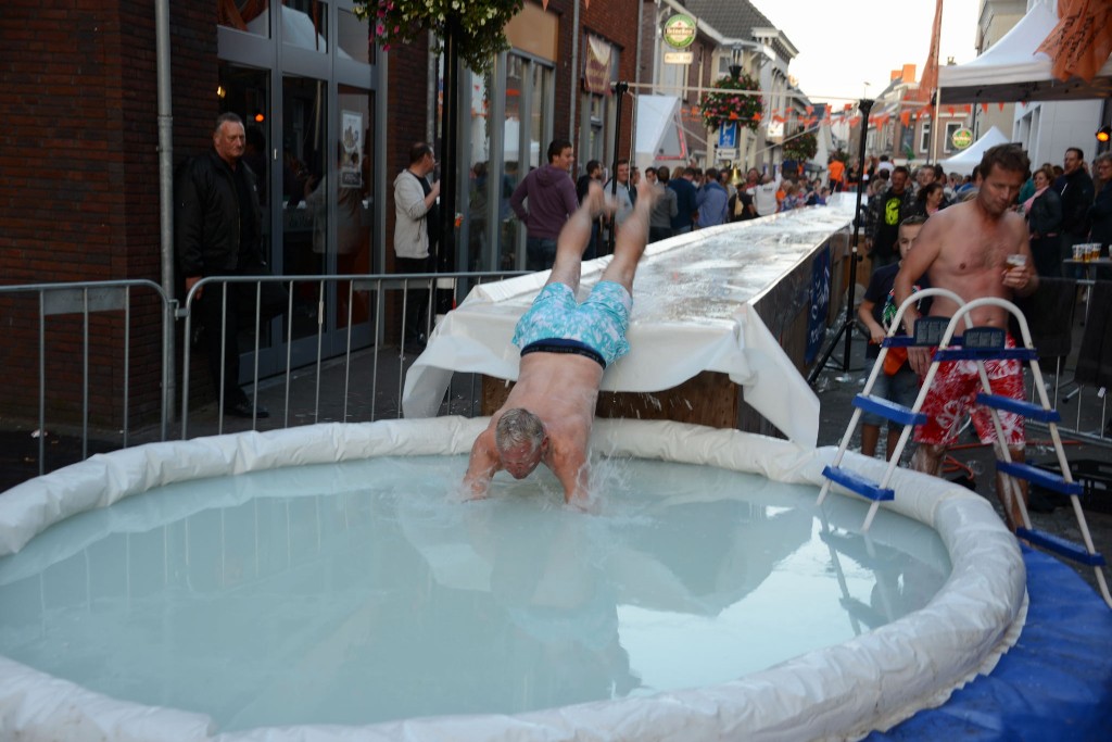 ../Images/Donderdag kermis 546.jpg